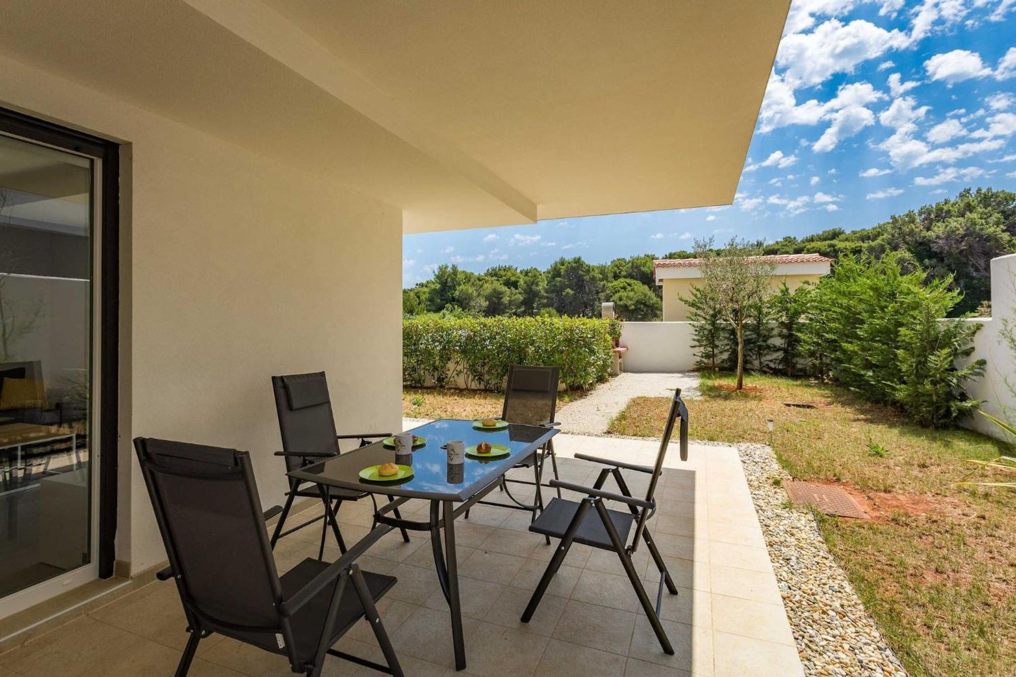 Apartments At Villa Frida Premantura Buitenkant foto