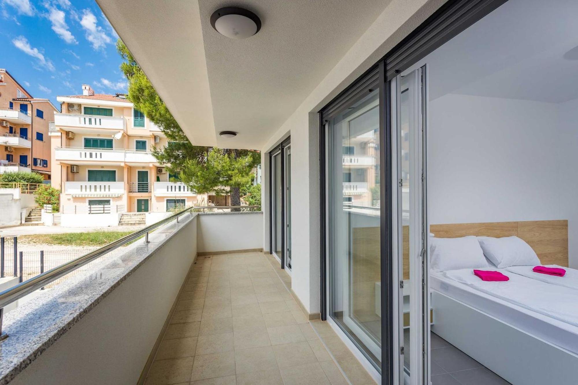 Apartments At Villa Frida Premantura Buitenkant foto