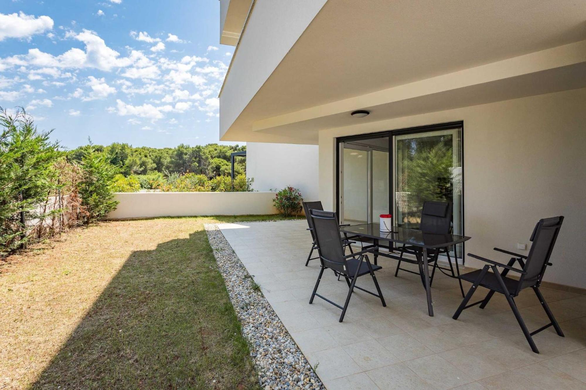 Apartments At Villa Frida Premantura Buitenkant foto
